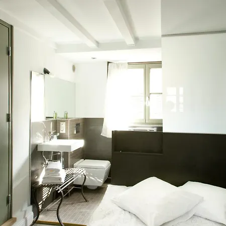 Appartements Au-Dessus Du... Strasbourg Exterior photo