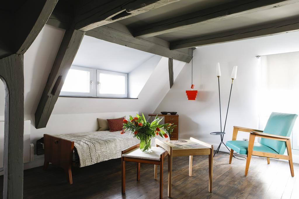 Appartement Au-dessus Du... *